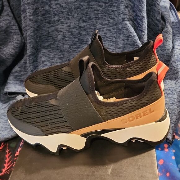 Sorel Men's Black and Tan Slip-On Sneakers - Picture 1 of 8